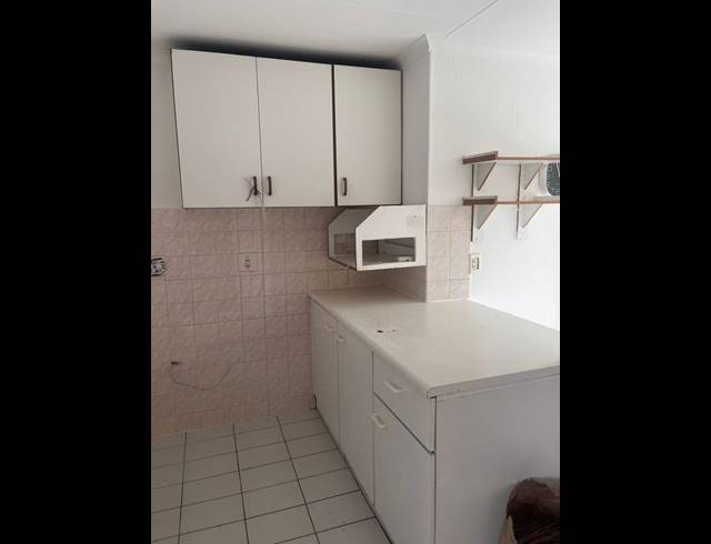 2 BEDROOM PROPERTY TO RENT IN OVERPORT